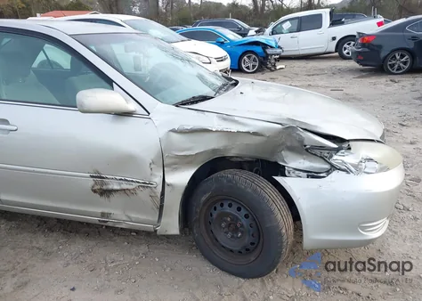 2004 Toyota Camry Le from USA, damaged, VIN 4T1BE32K74U813744